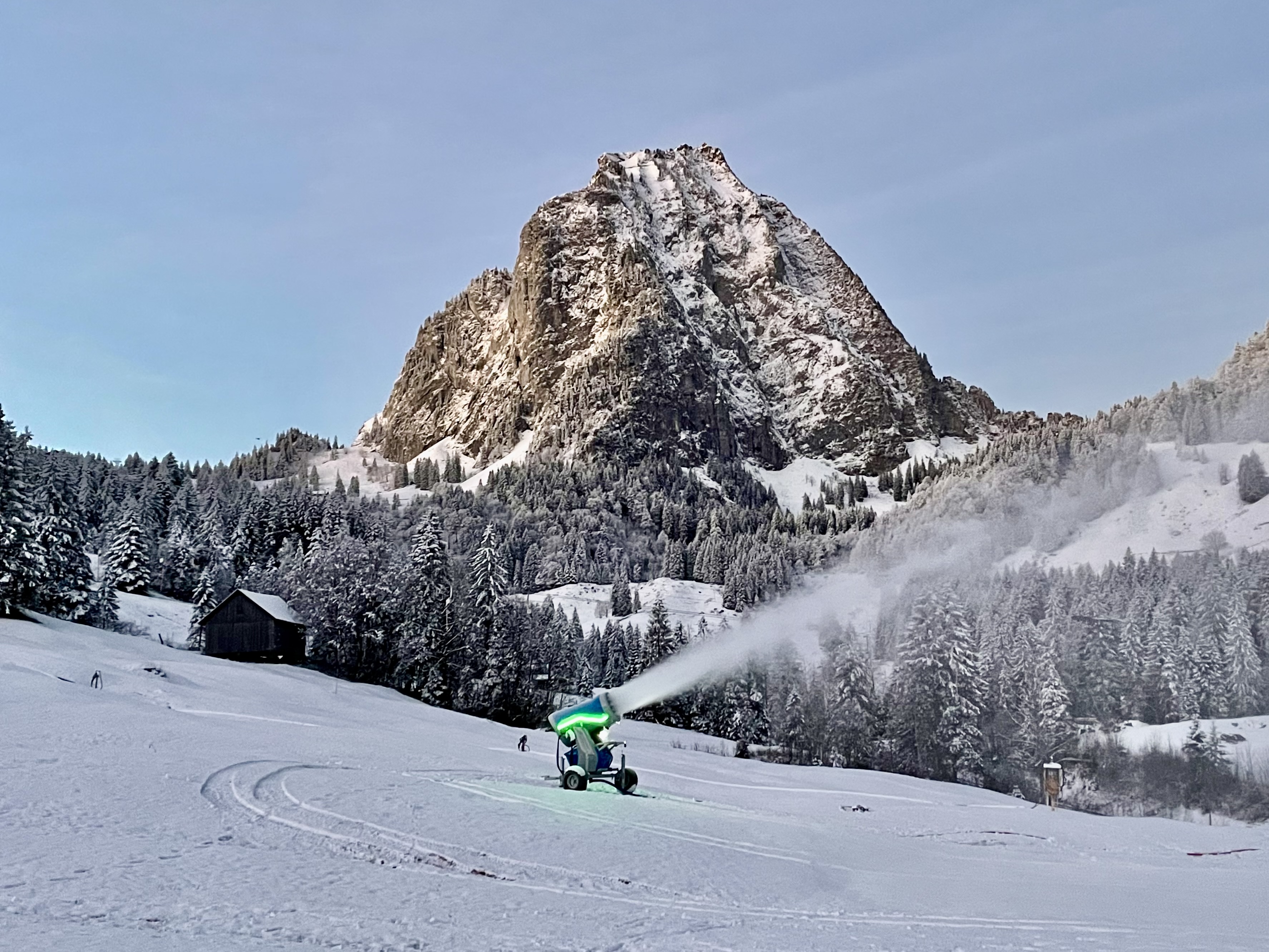 Beschneiung im Brunni